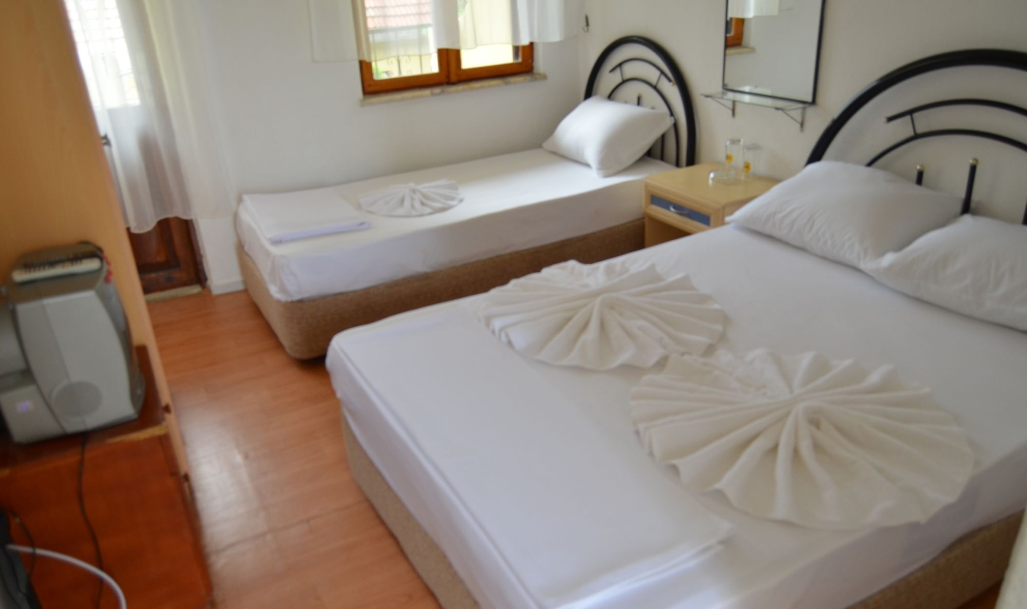 Dalyan Patio Hotel ภายนอก รูปภาพ