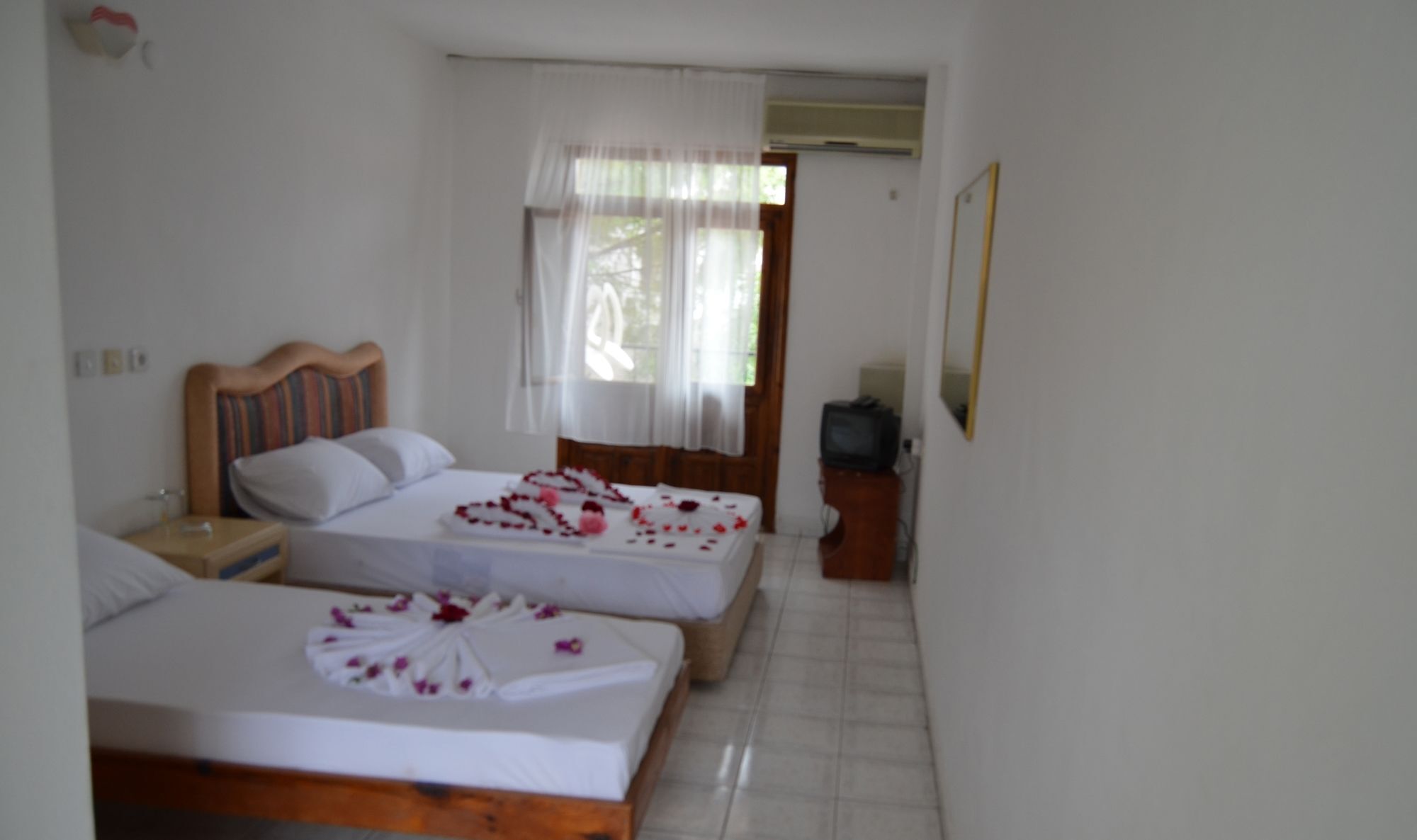 Dalyan Patio Hotel ภายนอก รูปภาพ